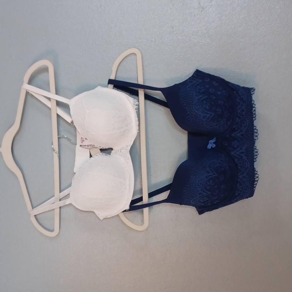 Set of 2 Victoria's Secret Bra bundle